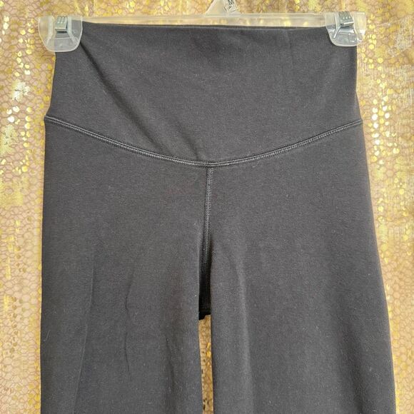Old Navy Active Black Extra High-Waisted PowerChill Slim Boot-Cut Pants XS - Picture 4 of 9